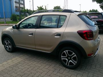 Dacia Sandero II Stepway Celebration 1 Hand