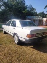 Mercedes-Benz 190 1. Hand 8.800 km Oldtimer Scheckheftgepflegt - Mercedes-Benz 190: 8.1
