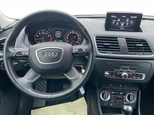 Q3 2.0 TFSI quattro Xenon Plus/Tempomat/PDC/Navi