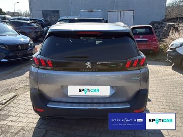 Peugeot 5008 - 5