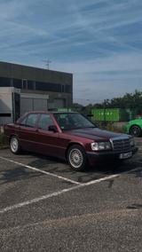 Mercedes-Benz Mercedes 190E Avantgarde Rosso - Mercedes-Benz 190: Avantgarde