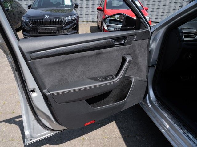 Superb Combi 2.0 TDI Sportline DSG MATRIX+DCC+NA