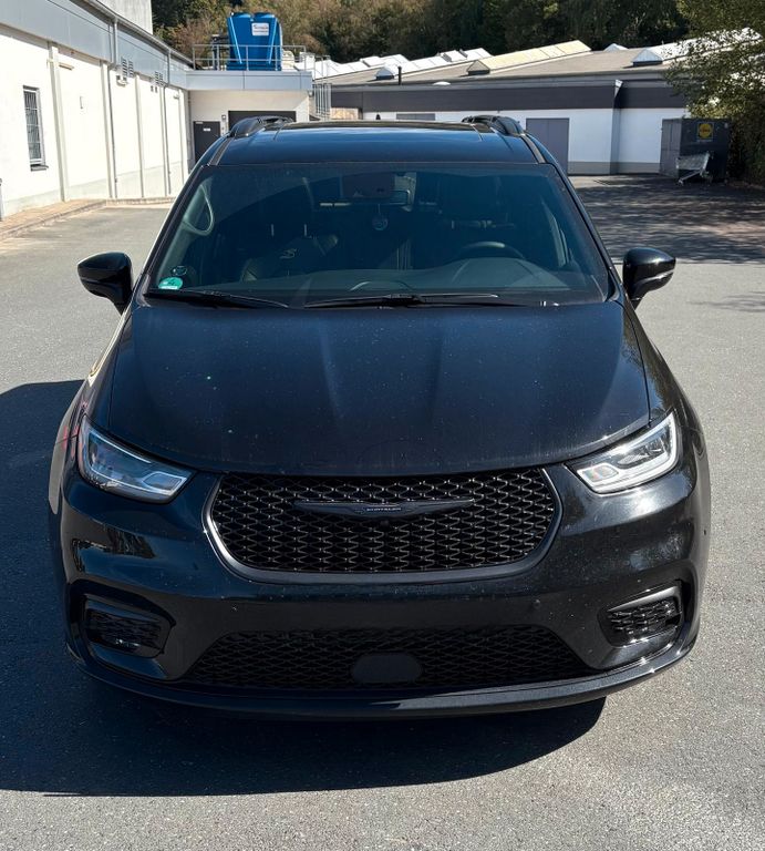 Image of Chrysler Pacifica