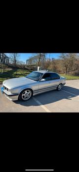 BMW E34 Oldtimer OPTISCH M5 PREIS VB - BMW M5: E34