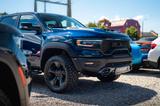 Dodge RAM 5.7 V8 HEMI 4x4 LARAMIE TRX OFFROAD PAKET - Dodge mit Benzin-Antrieb