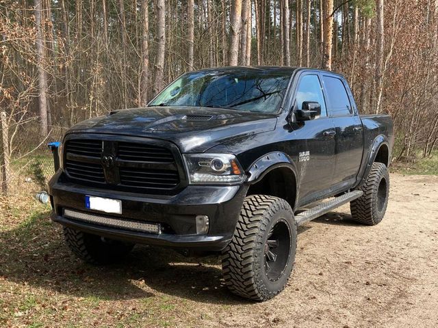 Dodge RAM 1500 Sport 4x4 Crew Cab V8 Autogas