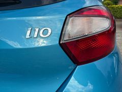 Fahrzeugabbildung Hyundai i10 Select KLIMAANLAGE PDC SITZHEIZUNG TEMPOMAT