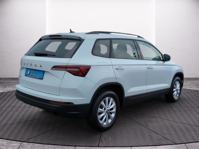Fahrzeugabbildung SKODA Karoq 1.5 TSI DSG Selection PDC MFL KLIMAAUT SHZ