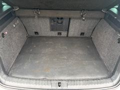 Fahrzeugabbildung Volkswagen Tiguan Lounge Sport & Style 1. Hand Kamera Navi