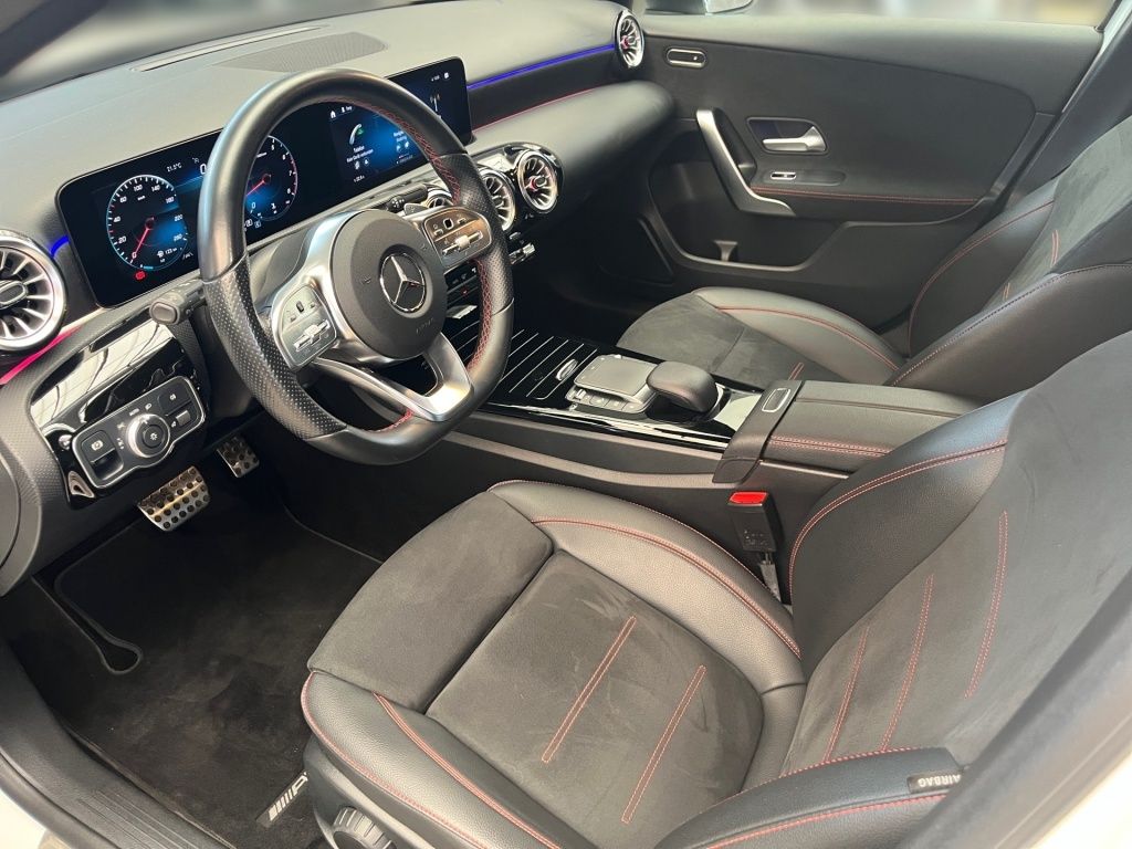 Fahrzeugabbildung Mercedes-Benz A 250 AMG Night Navi LED Tempomat KeyLess Ambie.