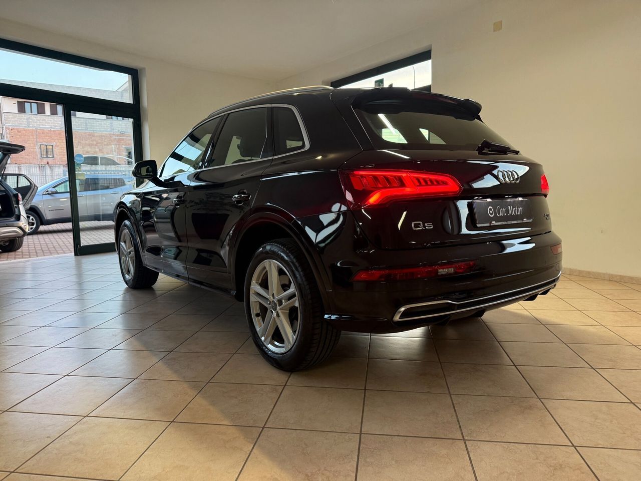 Audi Q5 40 TDI quattro S tronic line plus Matrix imagem 3