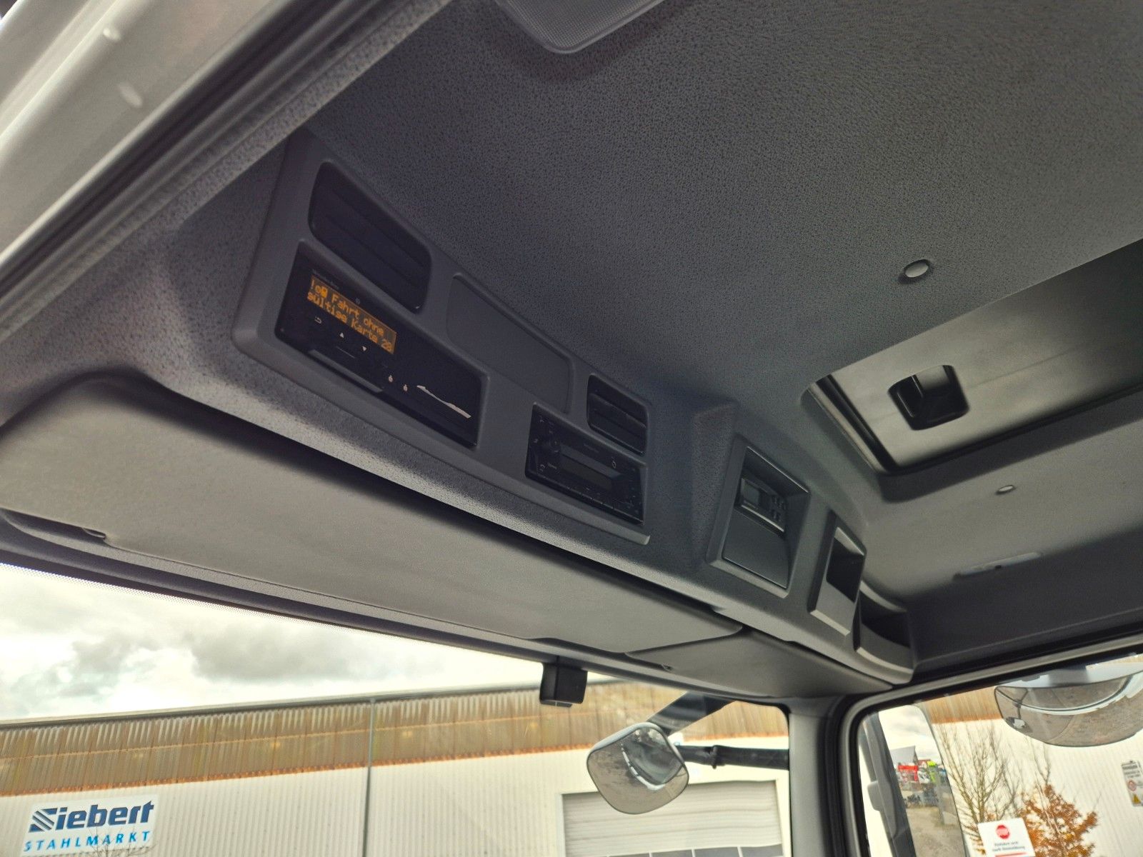 Fahrzeugabbildung Mercedes-Benz Atego 818 L 4x2 LBW ThermoKing V-600