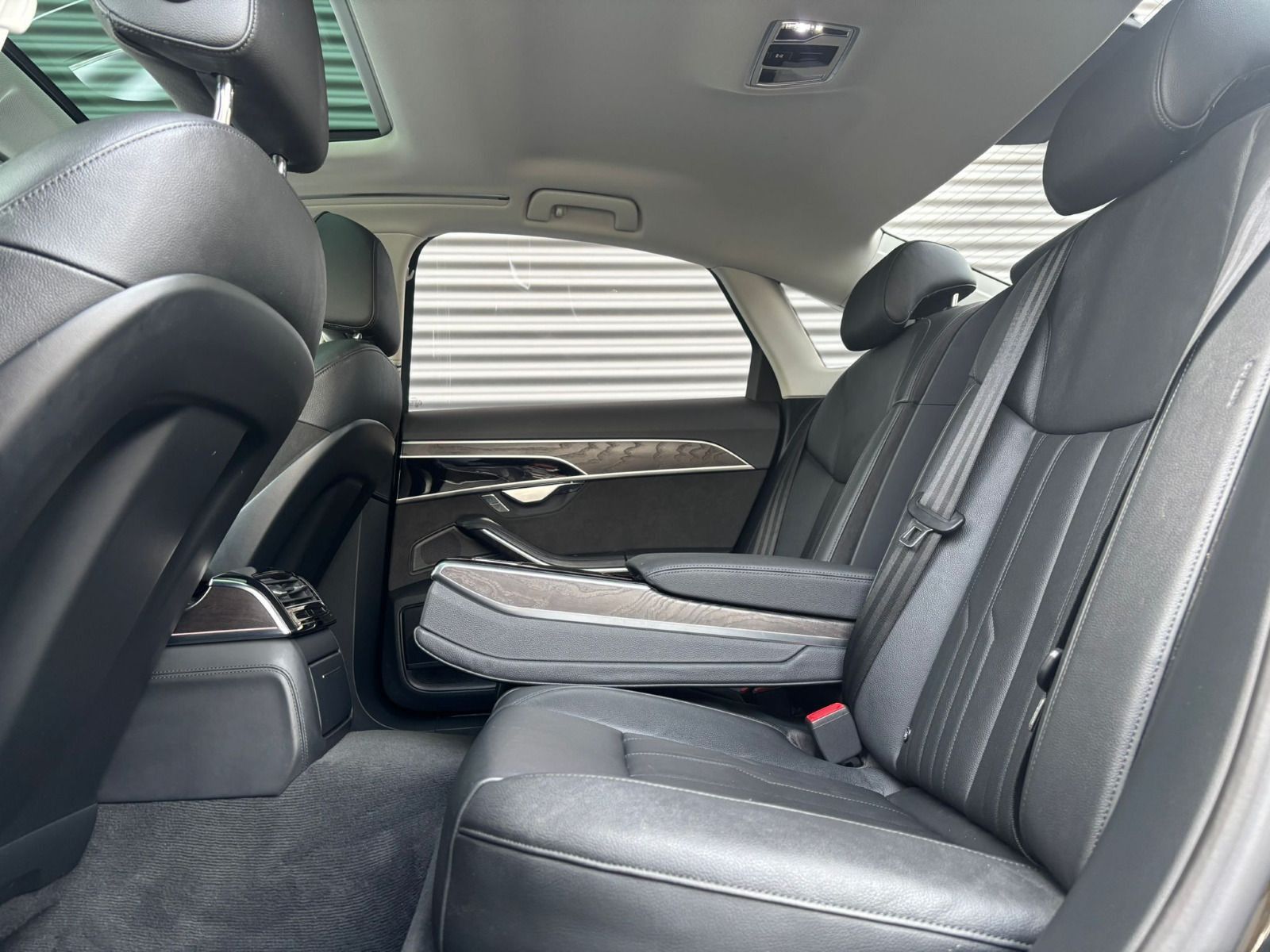 Audi A8 - Bild 16