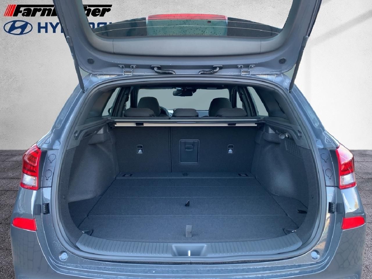 Fahrzeugabbildung Hyundai i30 cw N Line Panoramadach bis 30.06.!!*