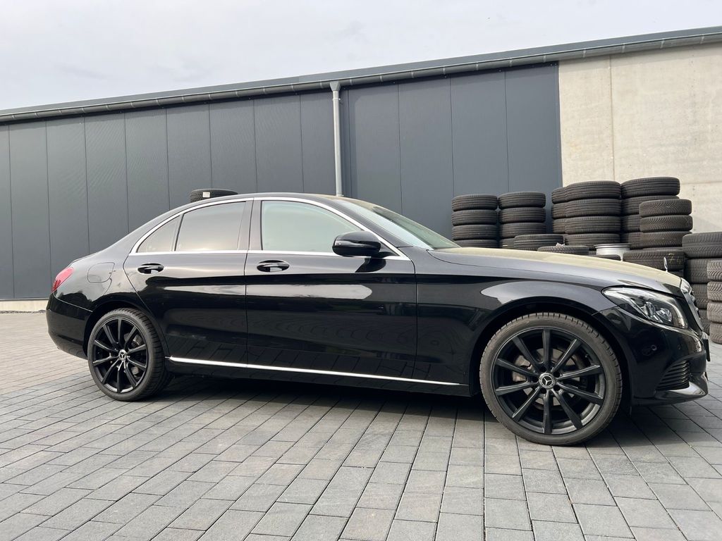 Image of Mercedes-Benz C 180