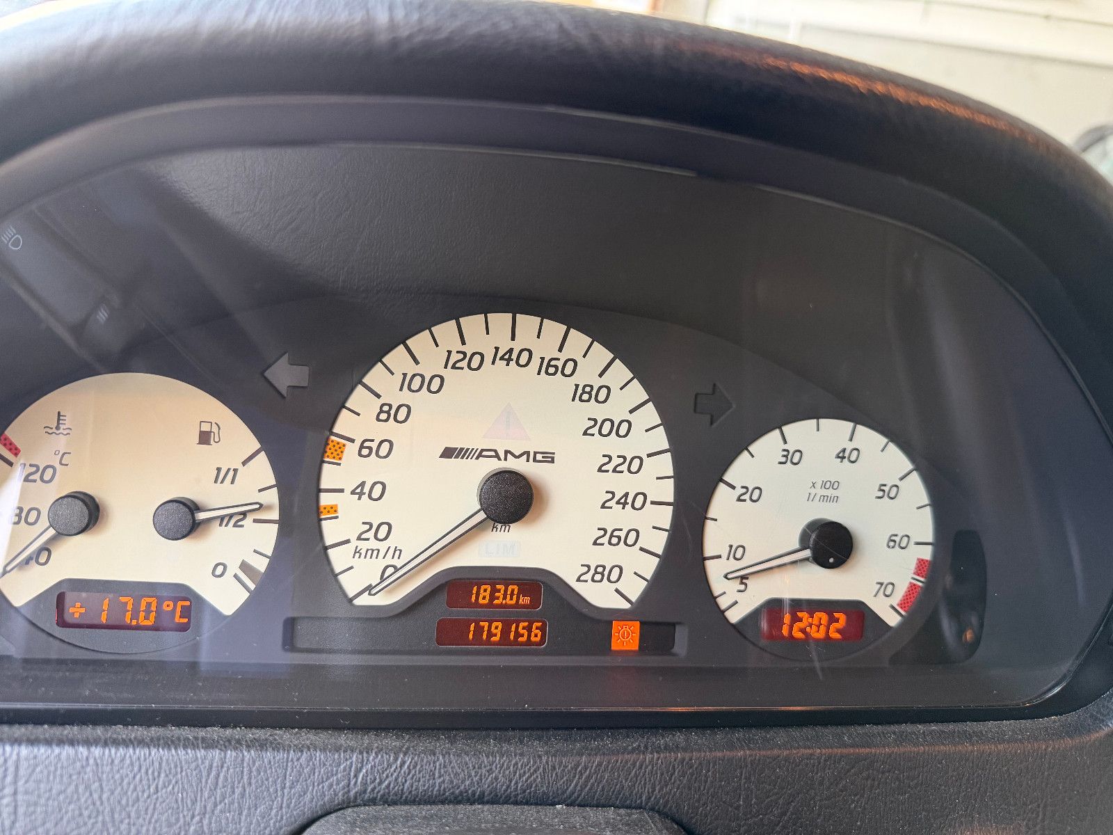 Fahrzeugabbildung Mercedes-Benz C 43 AMG mit Designo, orig. Navi ASP30