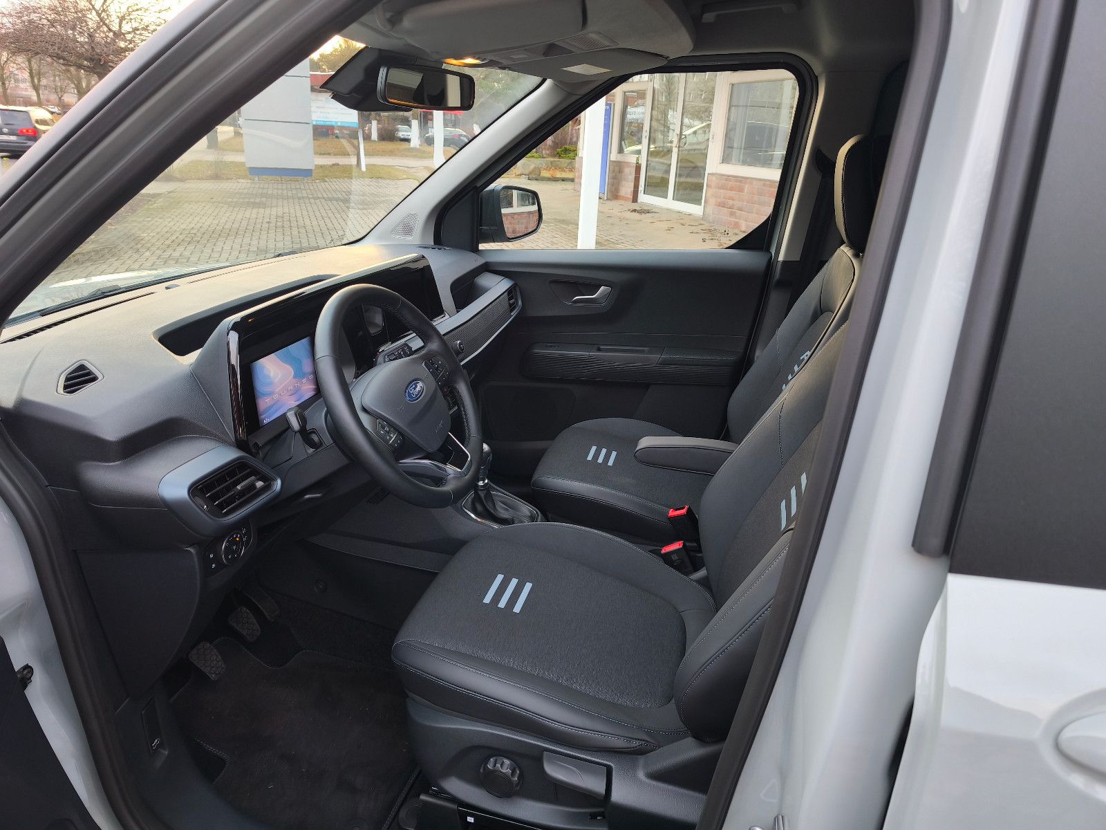 Fahrzeugabbildung Ford Tourneo Courier Active