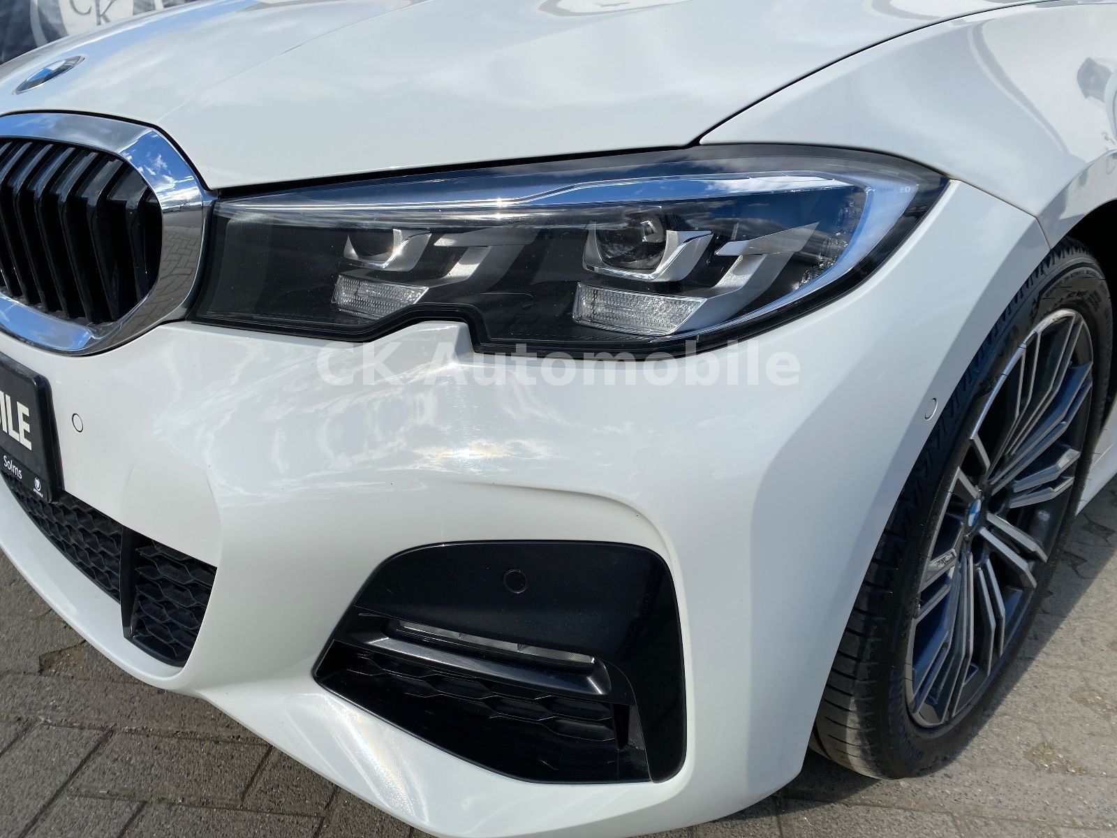 Fahrzeugabbildung BMW 320d Lim. M-Sport/Shadow-Line/Navi/Leder/LED/Kam