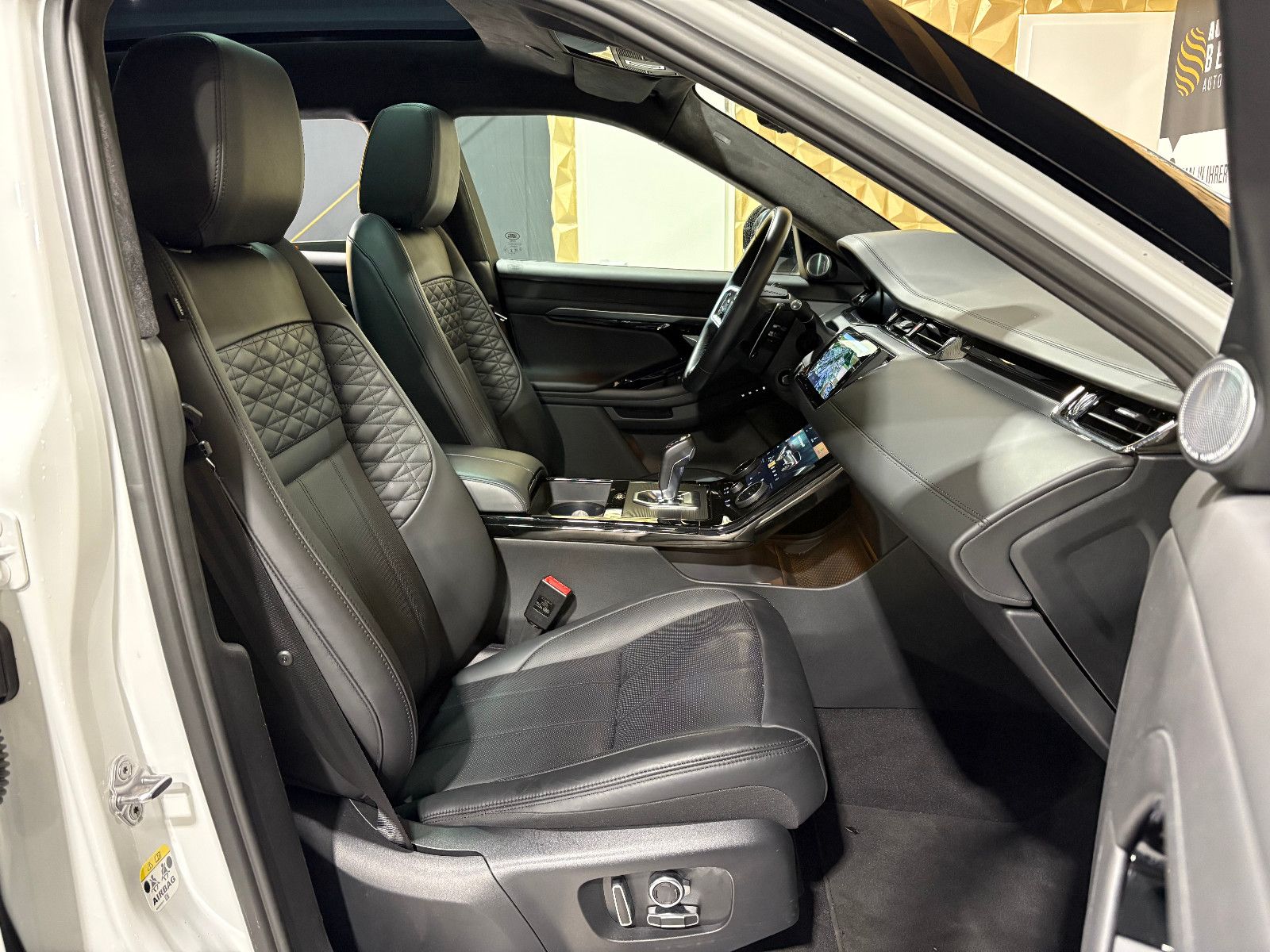 Fahrzeugabbildung Land Rover Range Rover Evoque Autobiography/PANO/KAMERA/ACC