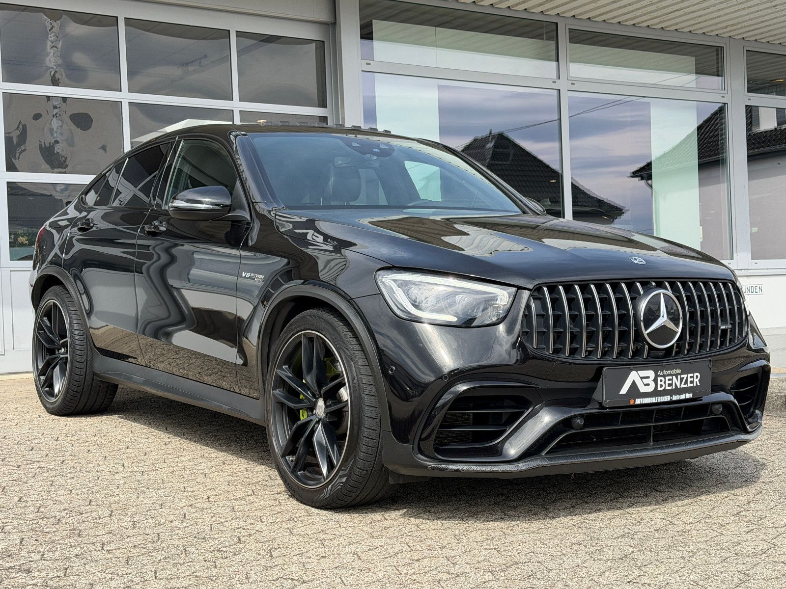 Fahrzeugabbildung Mercedes-Benz GLC 63 AMG Coupe/MBUX/Ambiente/Schiebedach/Kam/