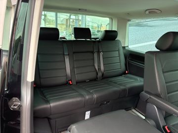 Fahrzeugabbildung Volkswagen T6.1 Multivan Highline 4MO Leder Standh. ACC 18