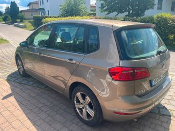 Volkswagen Golf - 5