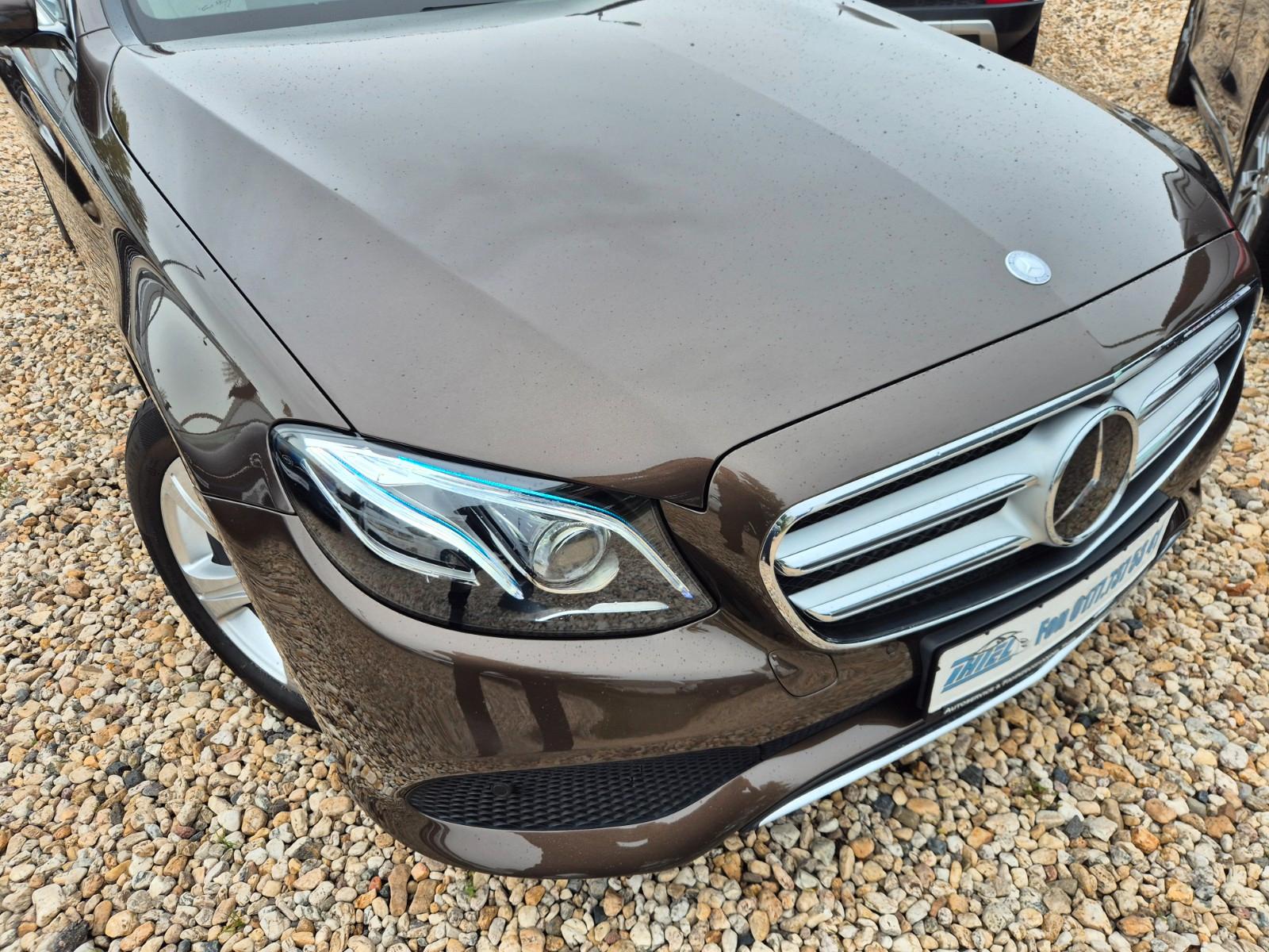 Mercedes-Benz E 200 E designo Sitz Bel. Distr. LED 360 SpurTOT