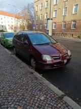 Nissan Almera Tino 1,8er 85KW 116PS - Nissan Almera Tino: 1.8