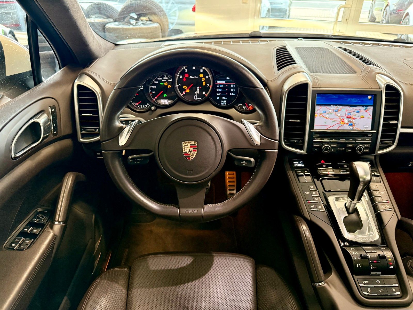 Fahrzeugabbildung Porsche Cayenne Turbo Luftfederung/ Panorama/AHK/21Zoll
