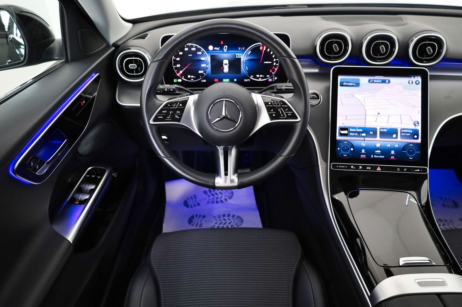 Fahrzeugabbildung Mercedes-Benz C 300e T T.Leder,Navi,LED,Night/Park Paket,Apple