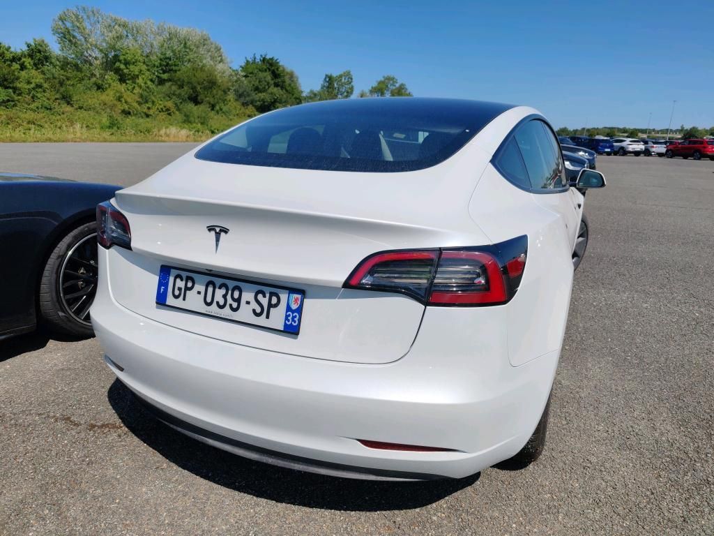 Tesla Model 3 Long-Range RWD 299pk [ AMD RYZEN+WARMTEP imagem 3