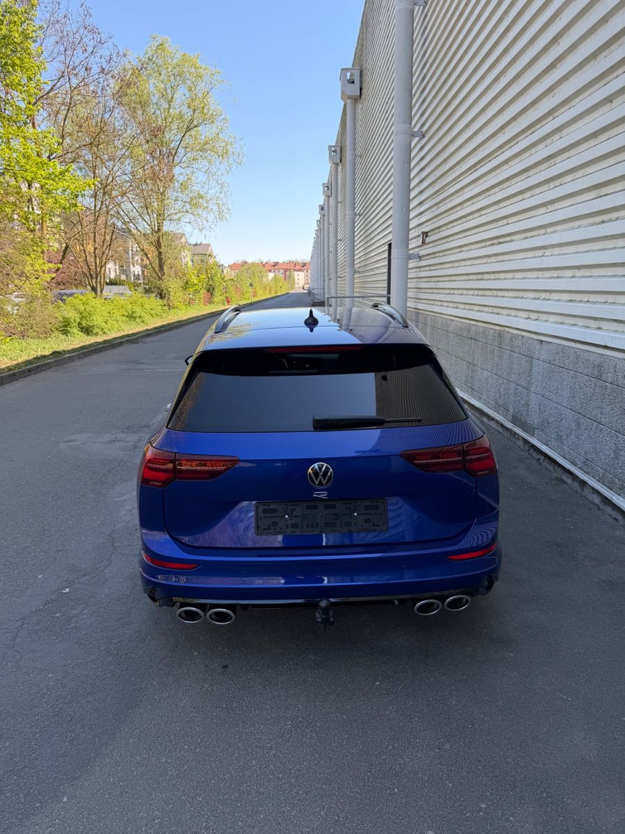Volkswagen Golf VIII Variant R 4Motion foto 4