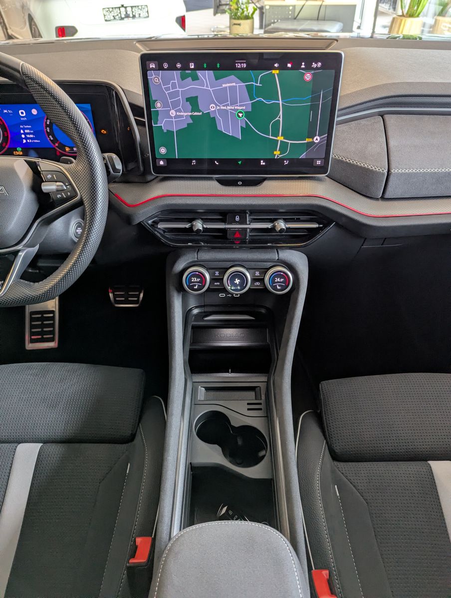 Fahrzeugabbildung SKODA Kodiaq 2.0 TDI Sportline 7-Sitze ACC Memory 20"