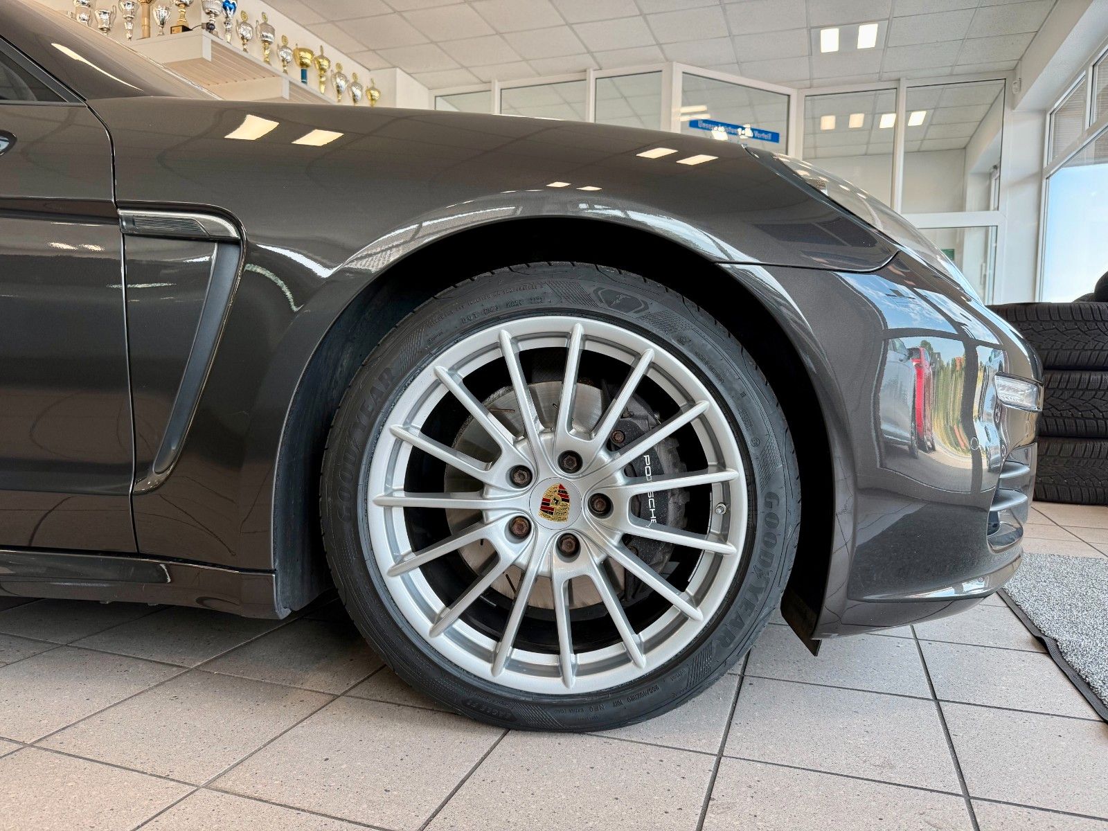 Fahrzeugabbildung Porsche Panamera Diesel AHK/ACC/Glasdach/BOSE/LED
