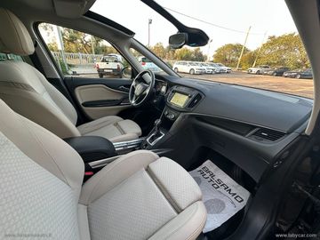 Opel Zafira Tourer - 10