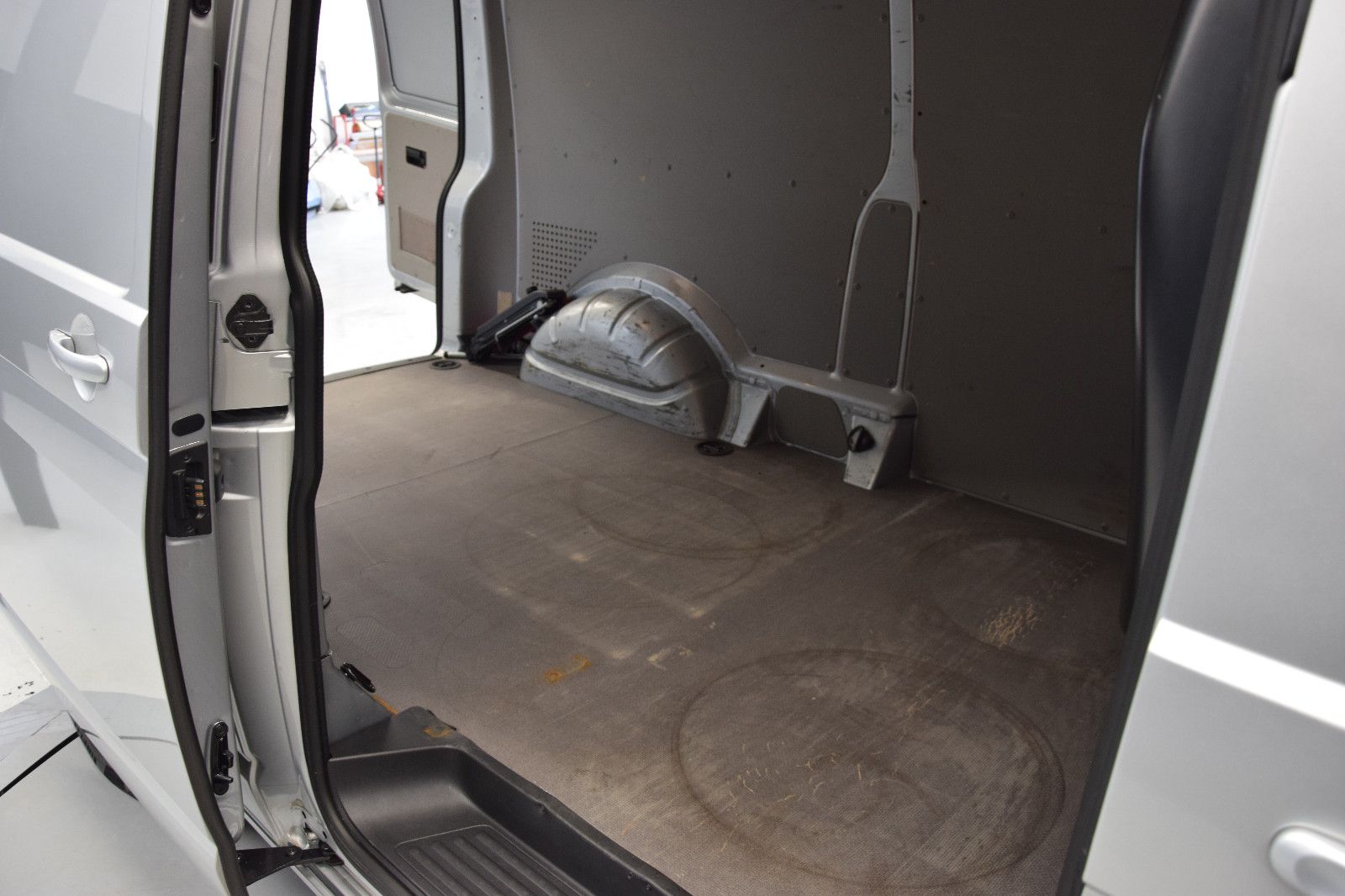 Fahrzeugabbildung Volkswagen T6 Transporter Kasten lang DSG 4Motion LED AHK