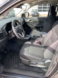 Bild 17 Isuzu D-Max DoubleCab LS 4 WD AHK und Beschichtung