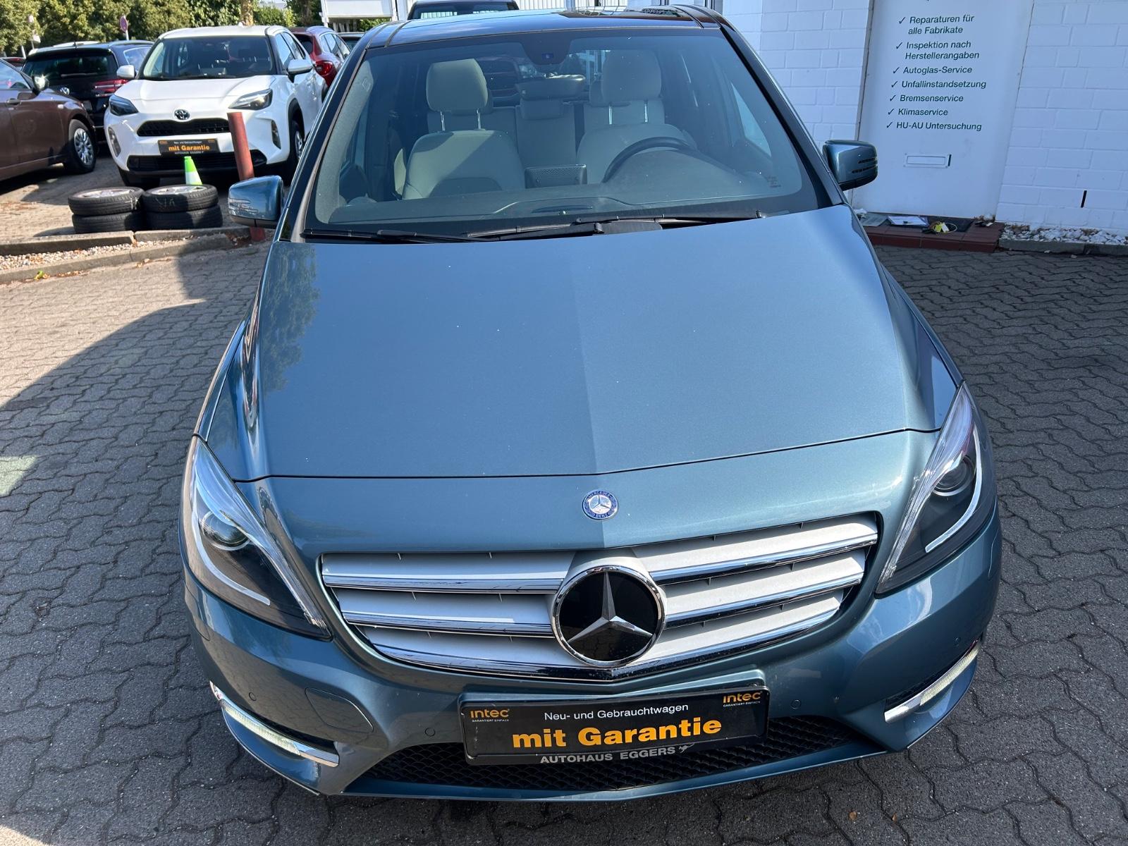 Mercedes-Benz B 250/PANO/NAVI/SHZ/TEMP/LMF/PDC/TÜV NEU