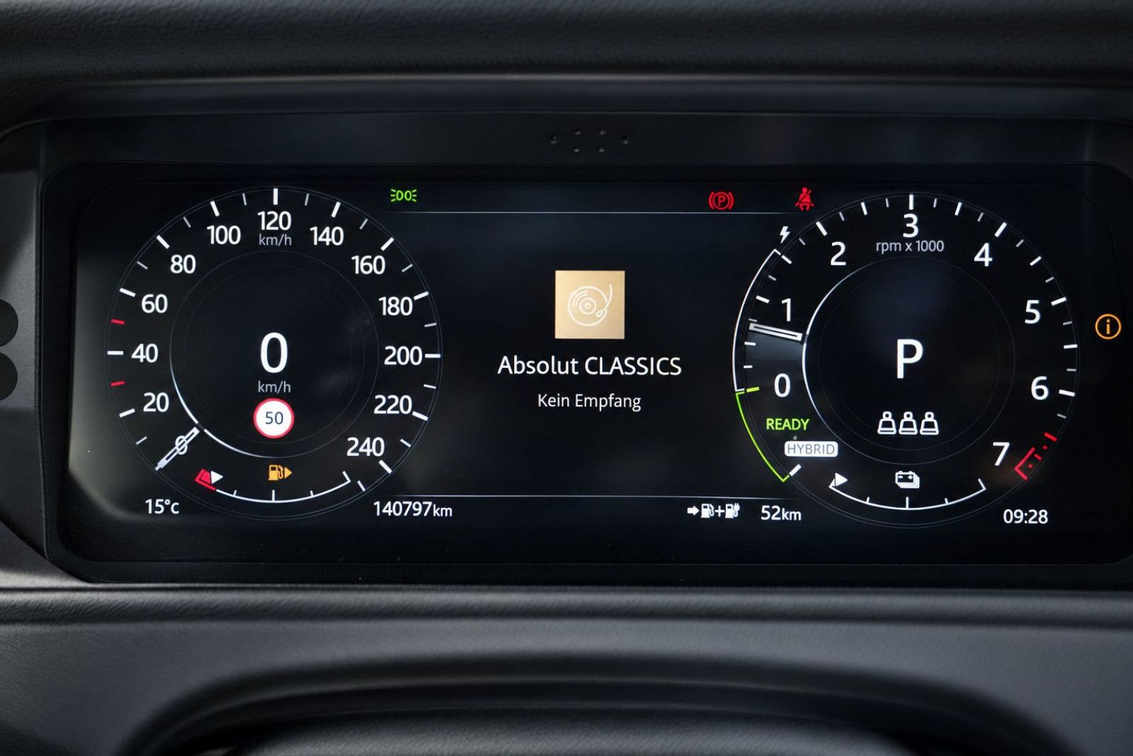 Fahrzeugabbildung Land Rover Range Rover Velar P400e *Panorama*Meridian*Kam