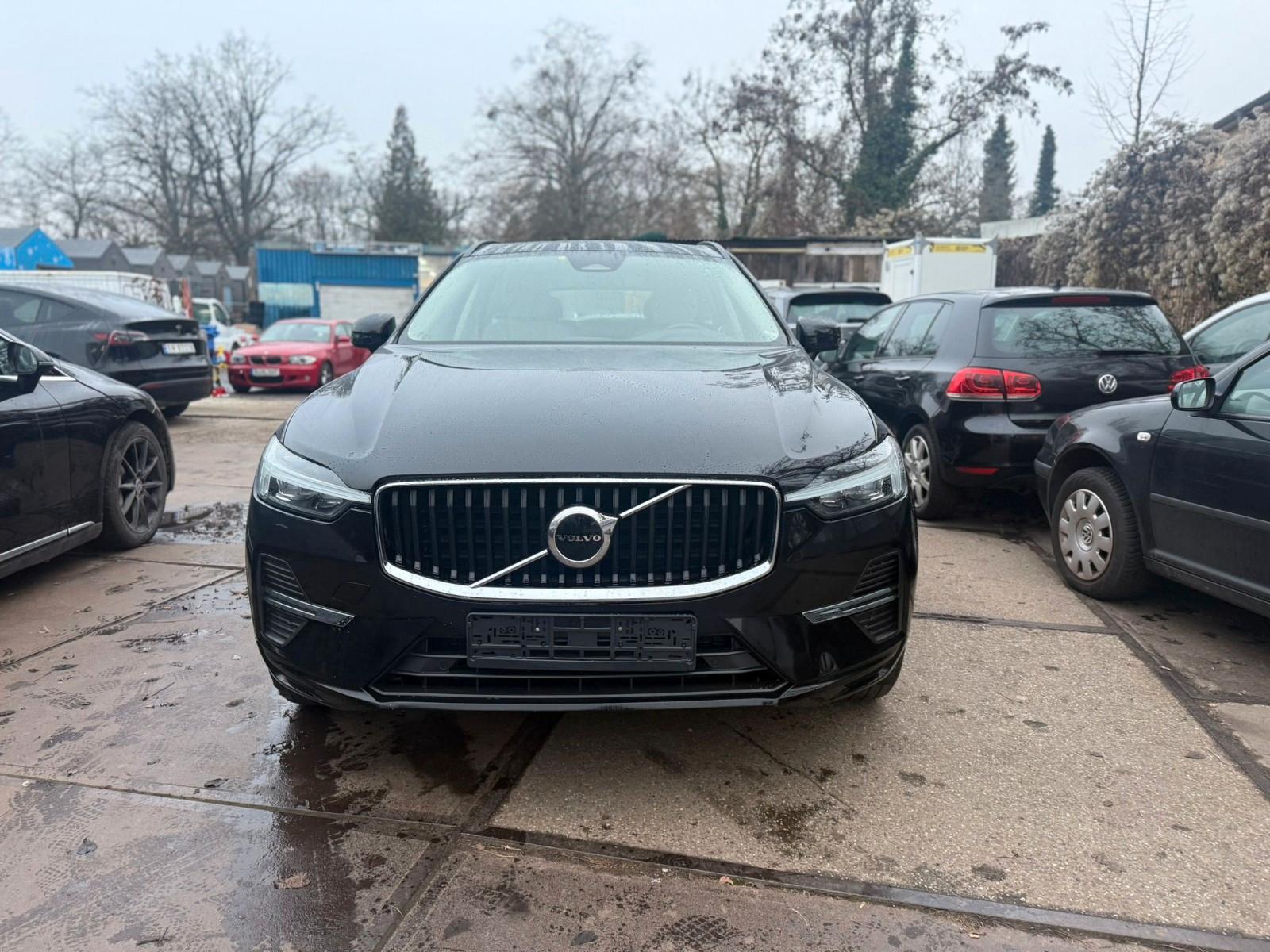 Volvo XC 60 Momentum Pro  B5 AWD Facelift/ Voll Leder