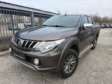 Mitsubishi L200 Basis Doppelkabine 4WD