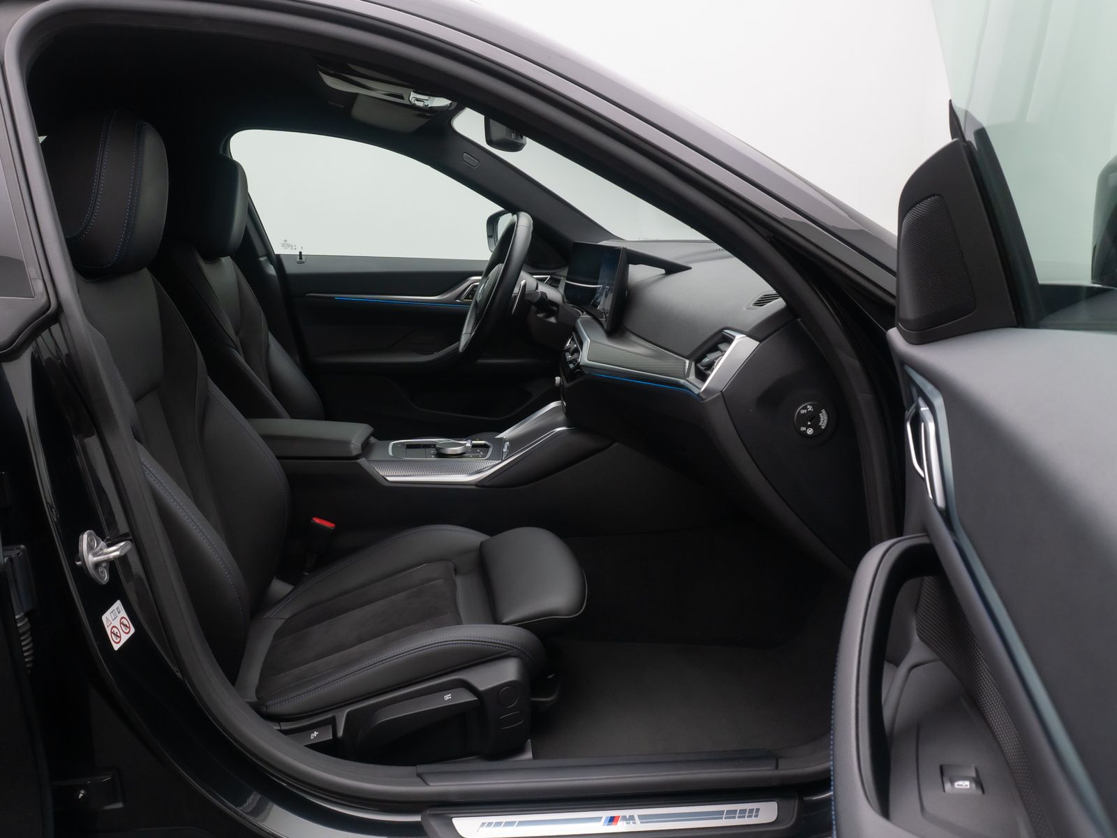 Fahrzeugabbildung BMW 420 Gran Coup&eacute; xD M Sport HUD HiFi Kamera 19Zoll