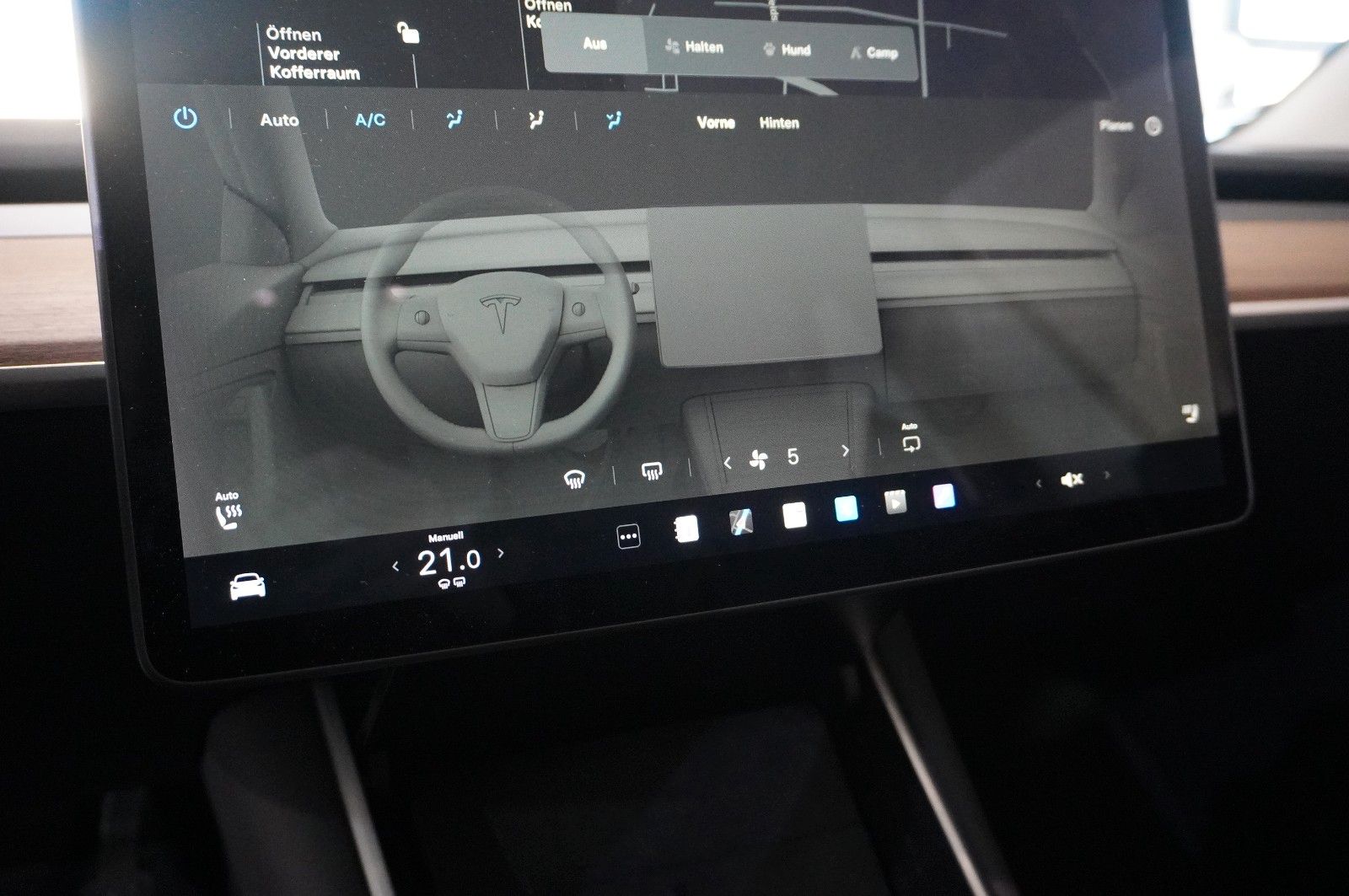 Fahrzeugabbildung Tesla Model 3 Standard Range Plus NAVI/KAMERA/DAB/AHK