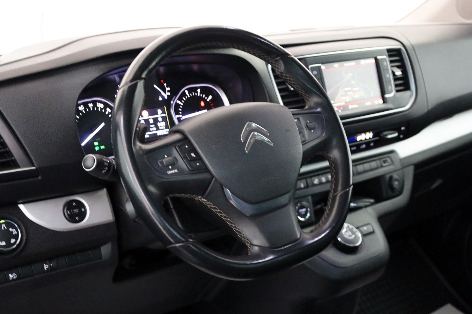 Fahrzeugabbildung Citroën SpaceTourer Lounge M Leder,Navi,Panorama,Massage