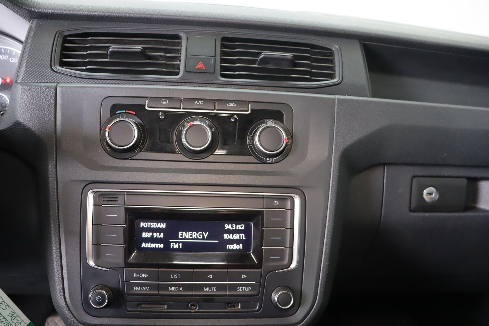 Fahrzeugabbildung Volkswagen Caddy Maxi  2.0 TDI * Klima * 1.Hand