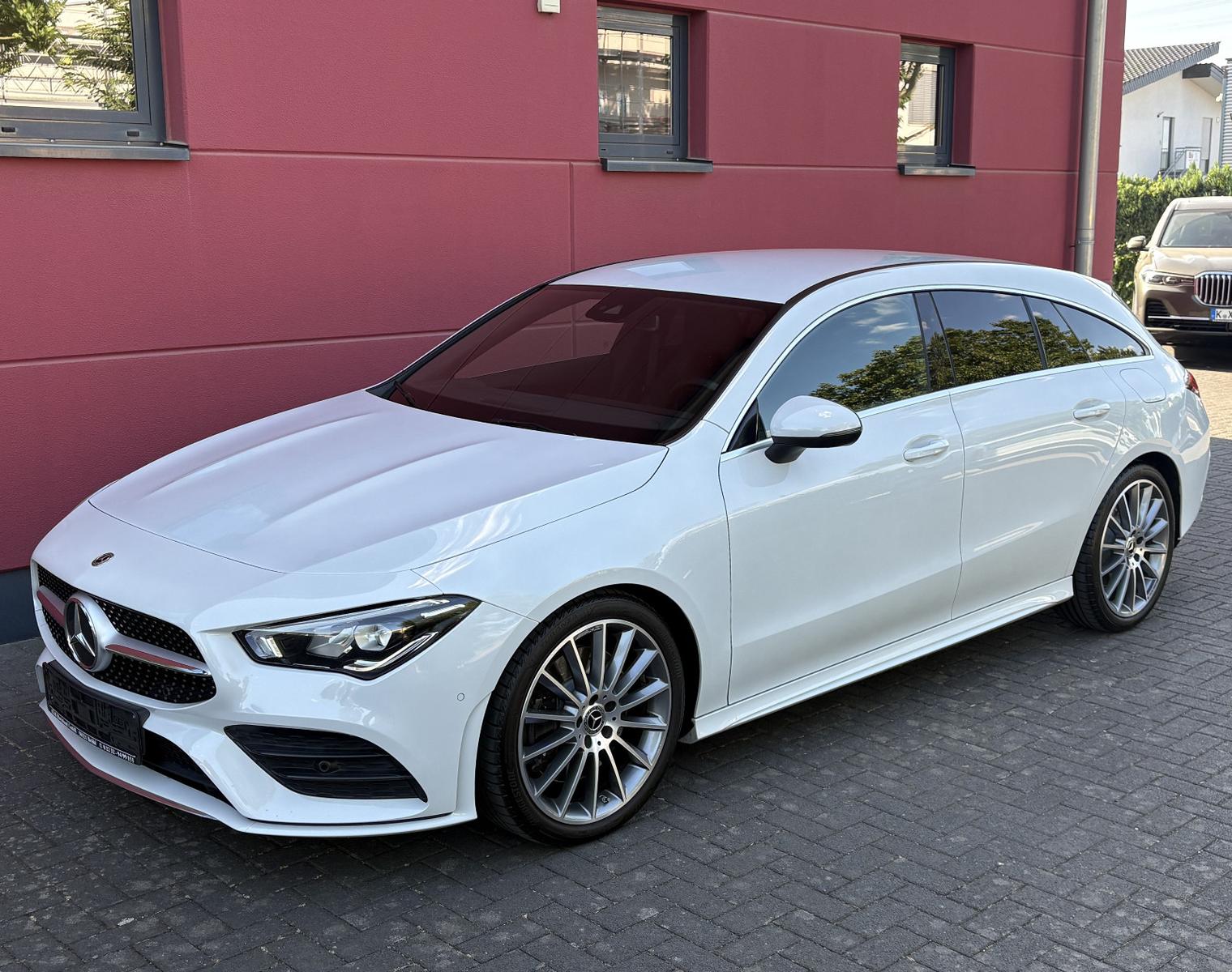 Mercedes-Benz CLA 250 SHOOTING BRAKE AMG-LINE 224PS KAMERA TOP