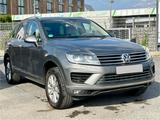 Volkswagen Touareg V6 3.0 TDI Terrain Tech 4Motion - Volkswagen Touareg: 6.0