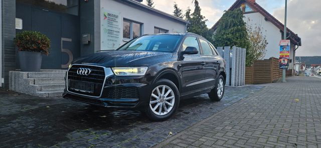 AUDI Q3 1.4 TFSI - 1. Hand - S-LINE
