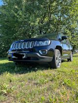 Jeep Compass 2.4 Limited 4WD Limited - Jeep Compass mit Benzin-Antrieb: Allradantrieb, Geländewagen, 2.4
