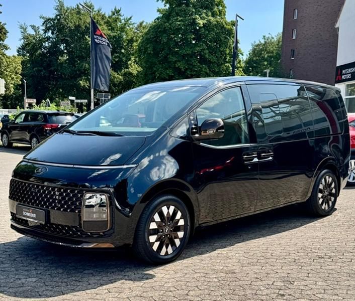 Image of Hyundai STARIA